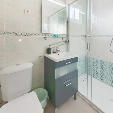 Holidays2fuengirola Palangreros 100 Mts From And Promenade Apartment