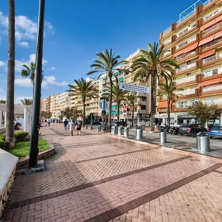 Apartment Holidays2fuengirola Palangreros 100 Mts From And Promenade